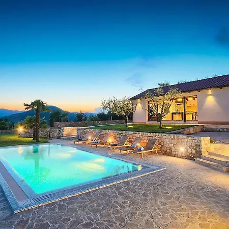 Analucija Casa vacanze *